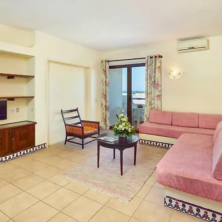 Lejlighedshotel Cheerfulway Ouravista 3*